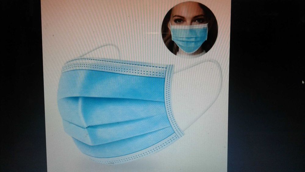 Maseczki Chirurgiczne z podwójnym filtrem z atestem.