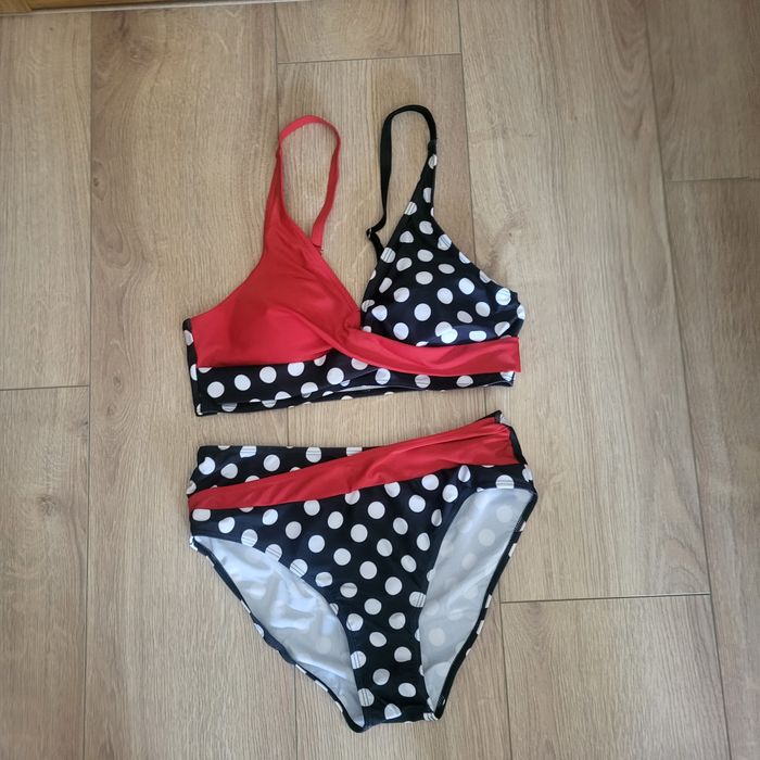 Nowy strój kąpielowy L