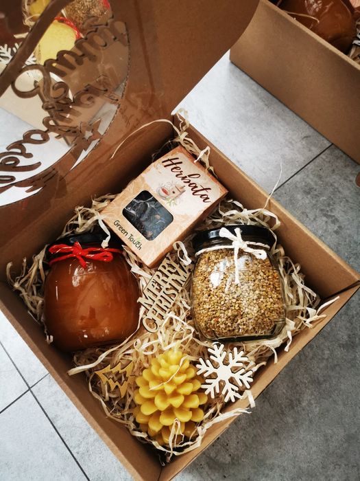Miód świece boxy świąteczne