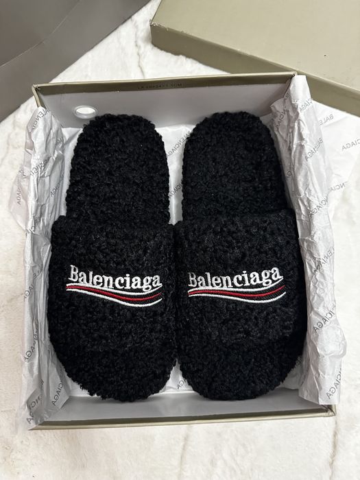 Balenciaga Teddy Slides Black