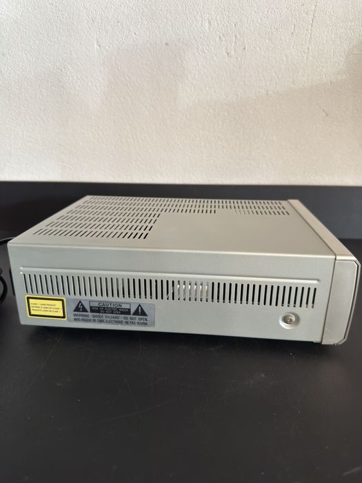 Amplituner od Wieży Denon UD-M30.