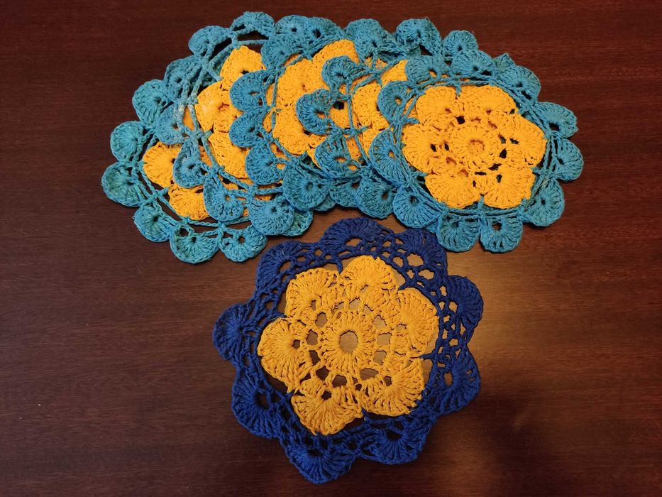 Салфетка вязанная крючком сервировочная желто-голубая, 6шт