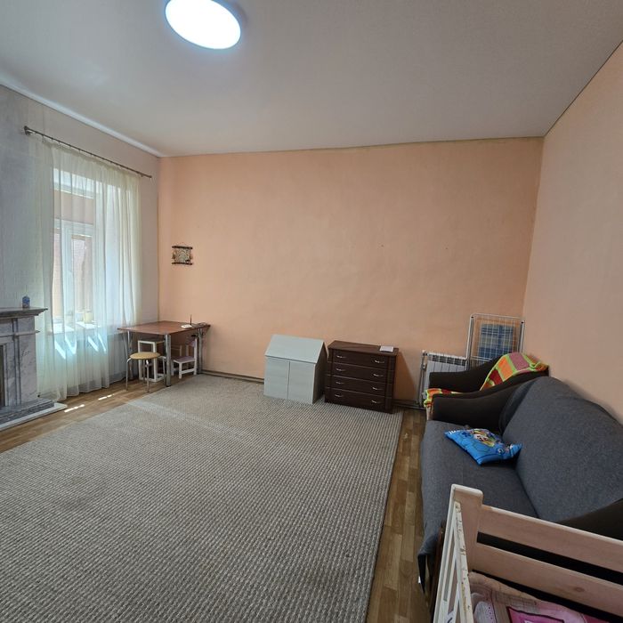 Продаж 1 кімнатна  квартира  Центр вулиця Адміральська