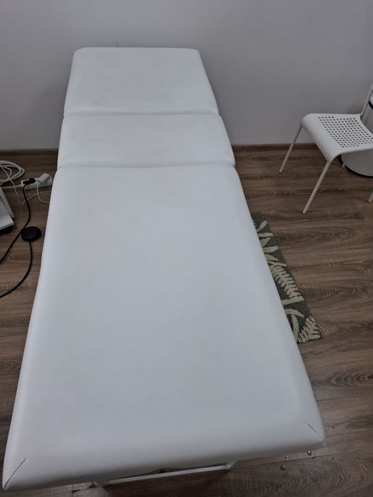 Кушетка-масажний стіл