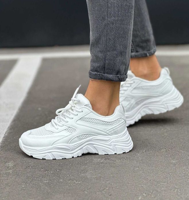 Женские белые кроссовки демисезонные замшевые сеточка