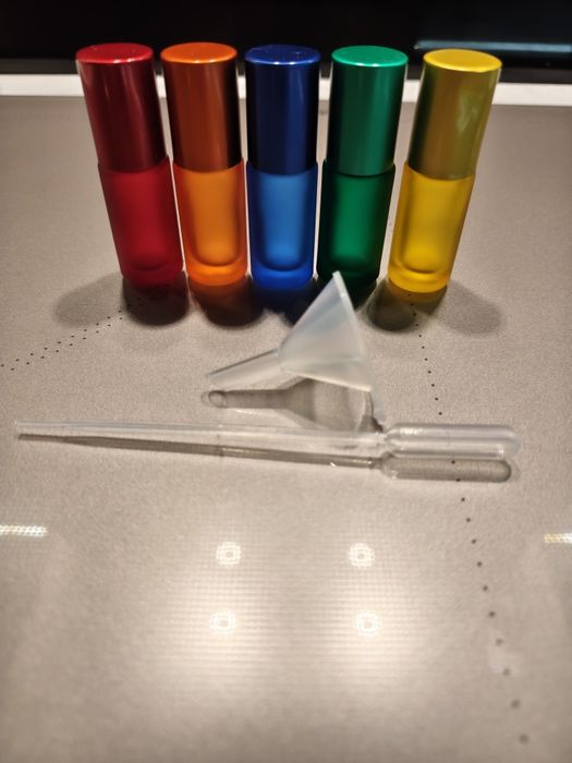 Komplet 5 buteleczek po 5ml na perfumy różne kolory sprzęt do nalewania perfum