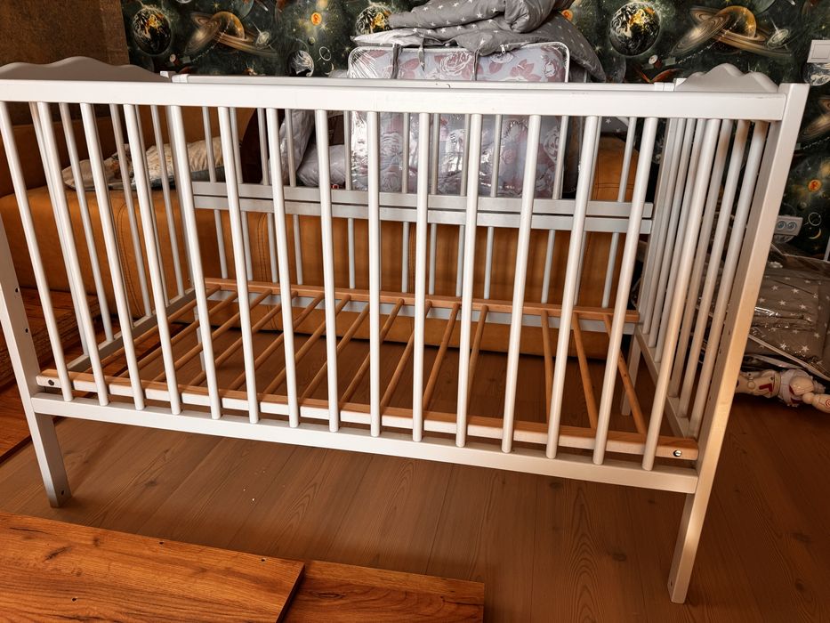 Продам дитяче ліжечко б/у