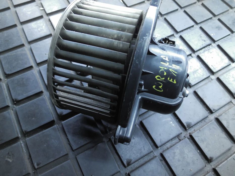 TOYOTA COROLLA E11 WENTYLATOR DMUCHAWA NAGRZEWNICY