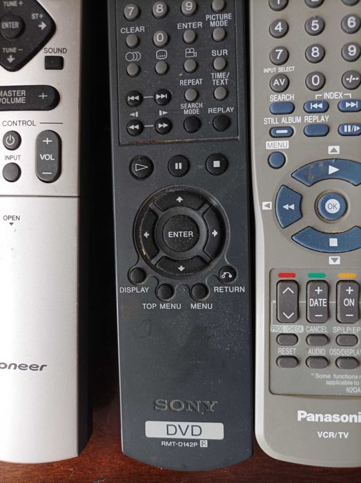 Piloty Sony RMT-D142P, Panasonic, Pioneer