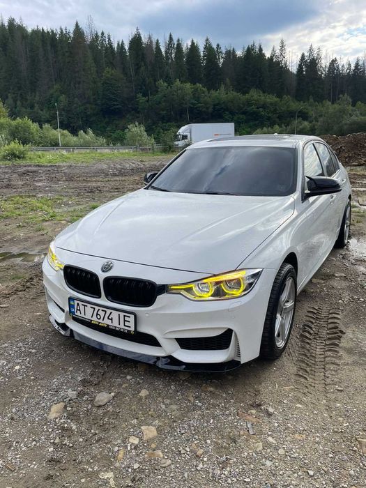 Накладка на передний бампер BMW 3 f30 f31 ( под М3 бампер)