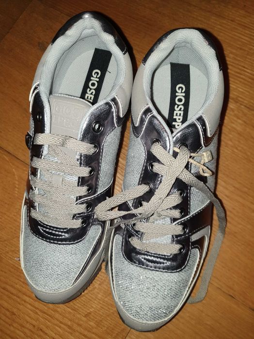 SAPATILHAS Gieppso novas n 36