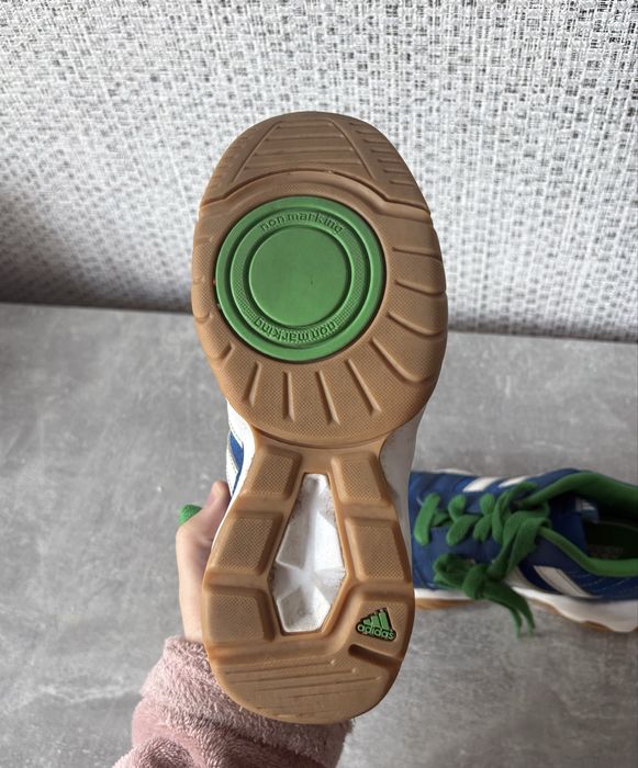 Кросівки Adidas на хлопчика (33 розмір)