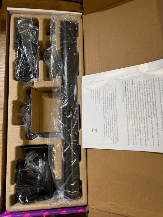 Uchwyt na monitor SPA110 Spacetronik