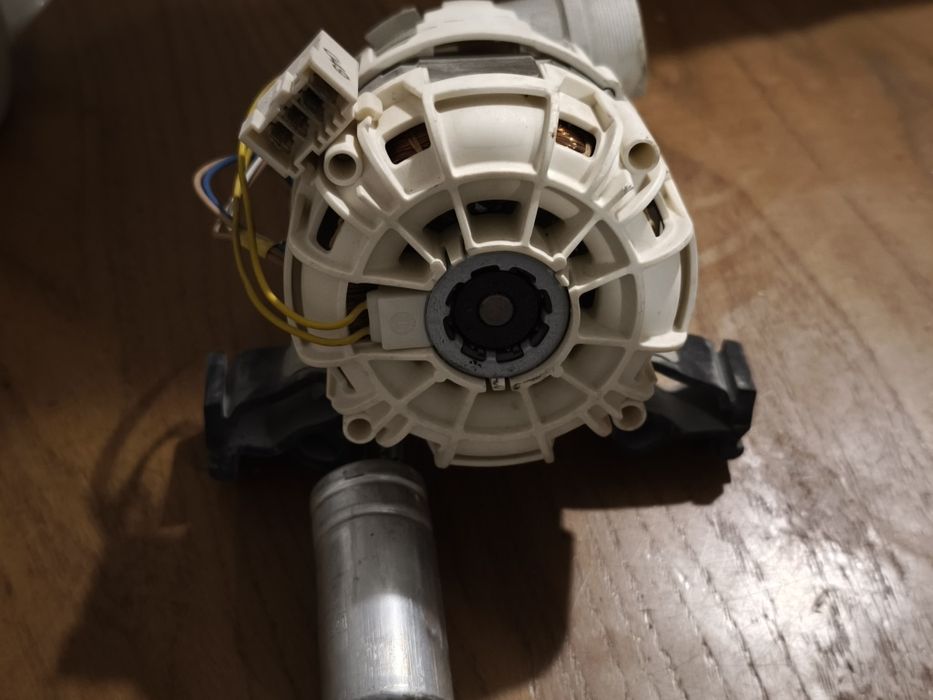 Pompa Silnikowa 4+2cont. Ø40/34mm  AEG, ELECTRO