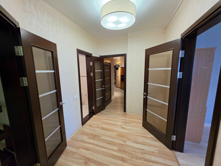 Ціну знижено! Від власника! Продаж 4-к квартири вул. Раїси Окіпної 4. 5 поверх