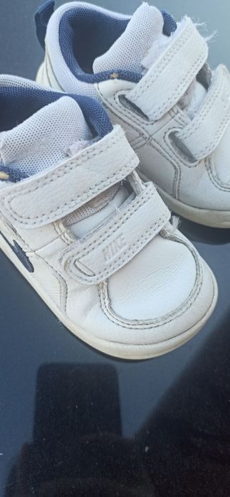 Кросівки  NIKE PICO 4