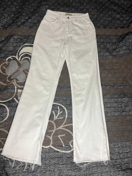 Джинси білі