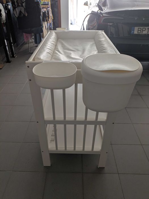 Trocador Gulliver IKEA + Colchão + Acessórios – Excelente estado – 55 €
