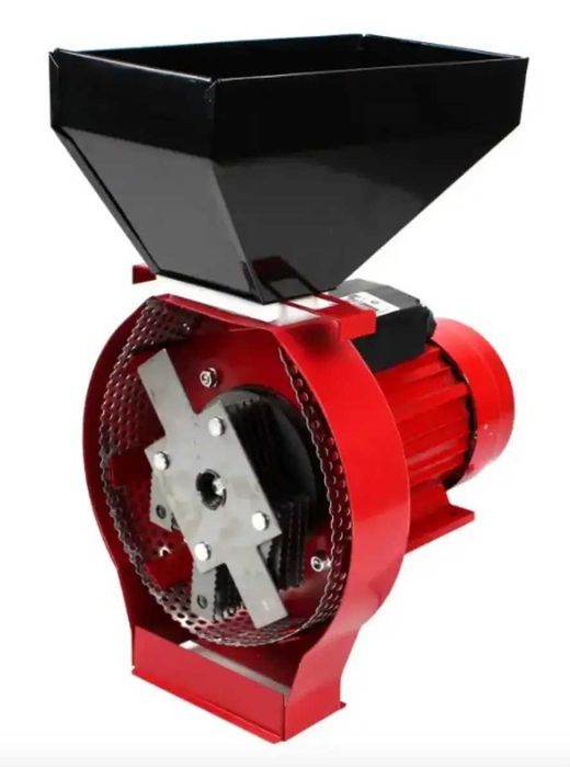 Зернодробилка Кормоизмельчитель Крупорушка Зерномолка Корморезка