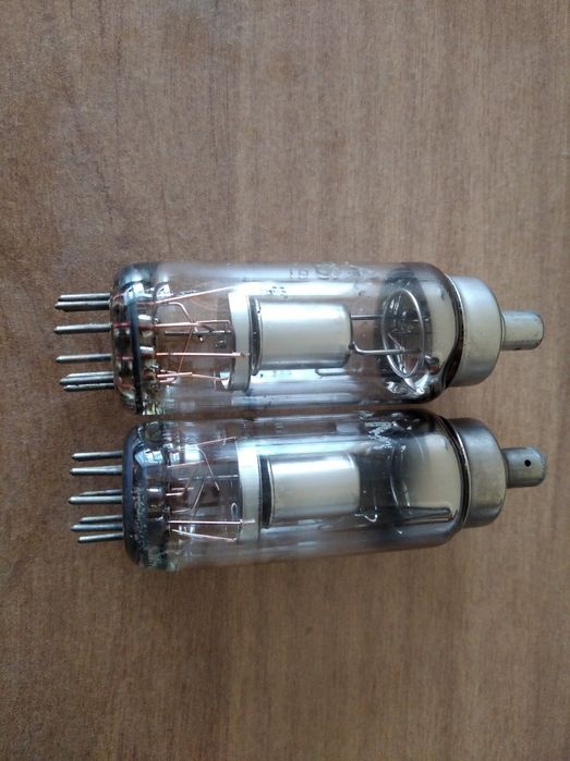 24 lampy elektronowe