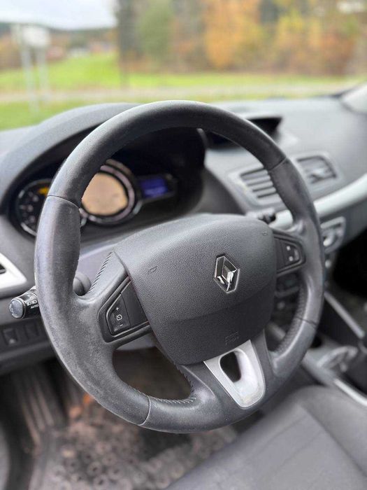 RENAULT MEGANE 1.5 Дизель 2011