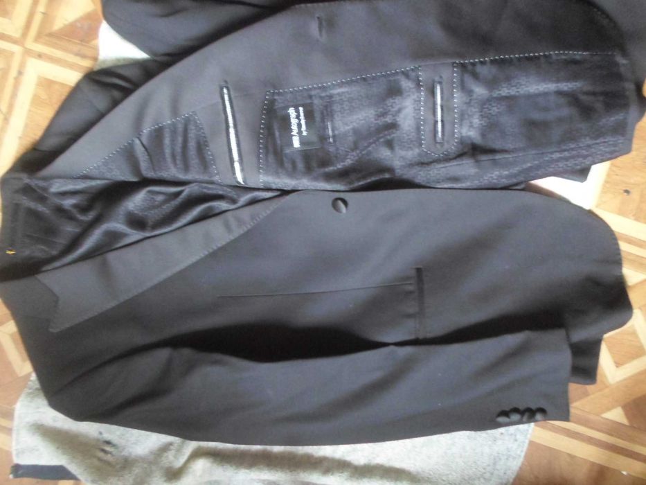 Смокинг Autograph для весілля