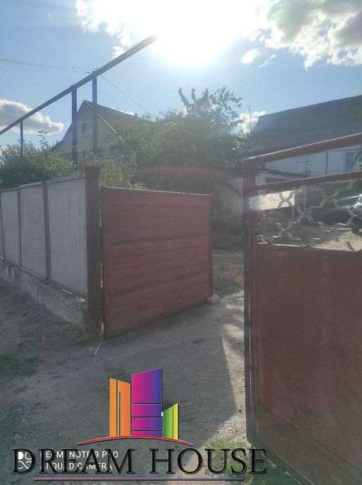 Продаж будинку в центрі м. Тальне