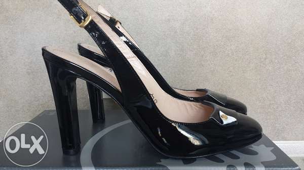 Salamander nowe czarne lakierki 38