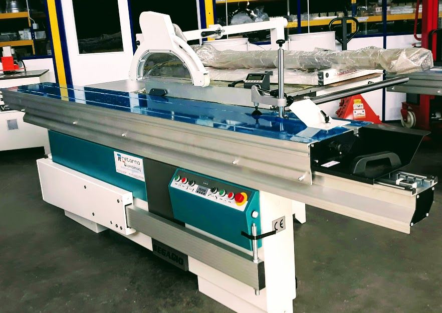 Esquadrejadora Sicar 3200mm 7,5HP C40