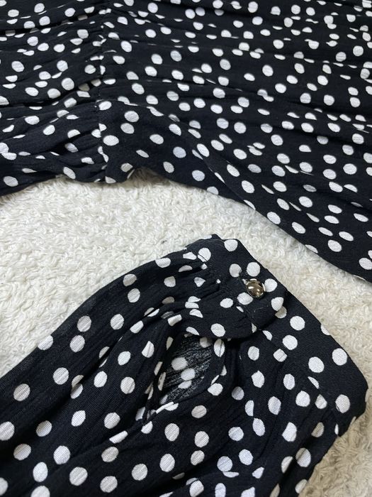 Легке плаття у горошок