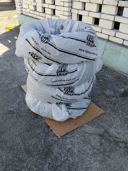 Резина зимова WestLake 215/55R17 майже нова, комплект