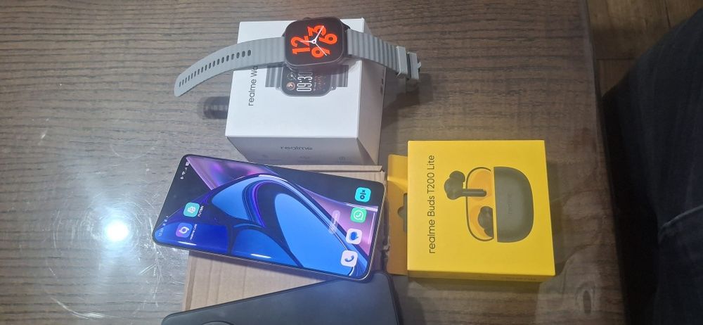 Pack Realme 14 Pro 5G/Realme Watch 5 e Airbuds Realme T200 Lite