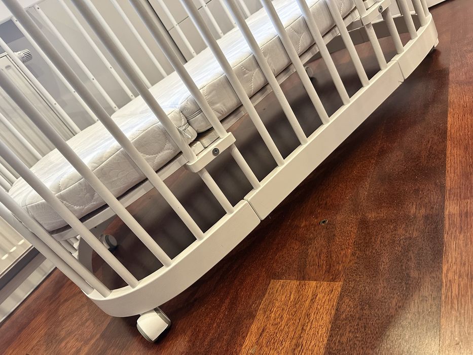 Łóżeczko Tweeto 7w1, biale, z materacem