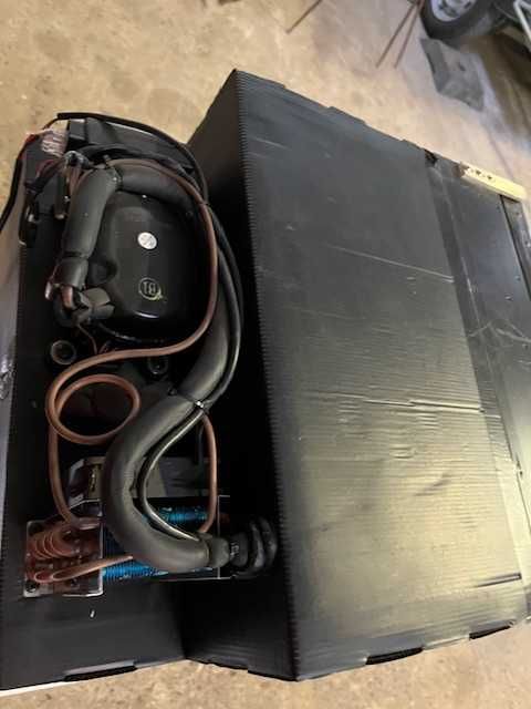 Frigorificos Barco de Recreio  12v e 24V   Dometic   Novo