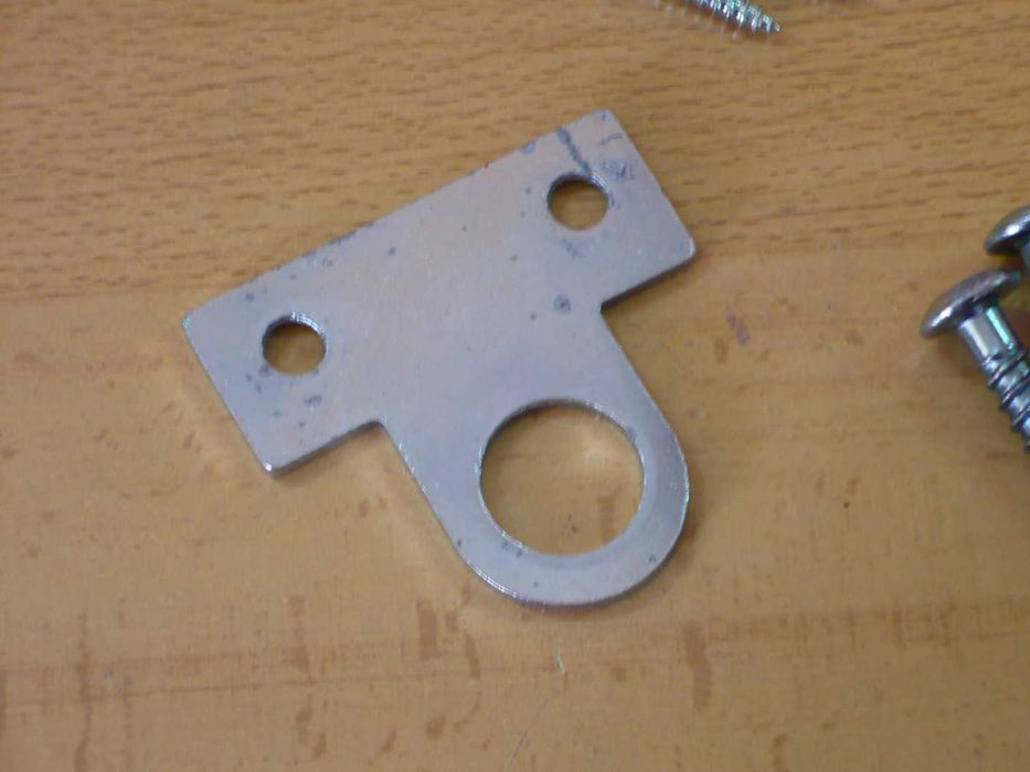 Ferrolho com armelas e cadeado