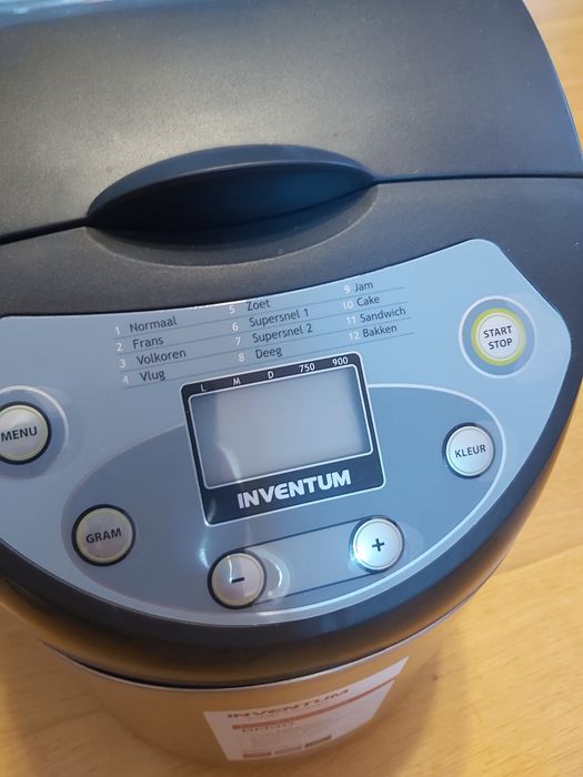 Wypiekacz automat do chleba Inventum BM90