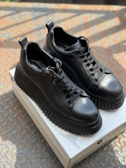 Чорні шкіряні жіночі кеди La Pinta 38 розмір