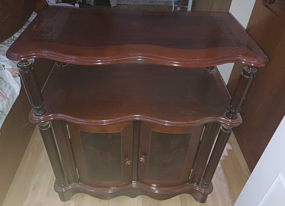 Movel TV em madeira maciça