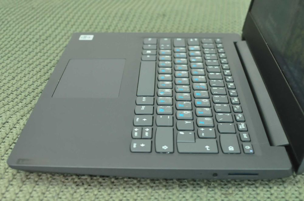 Игровой Ноутбук Lenovo v14  (Core i5/ 4Gb/1000Gb/video - 2Gb)