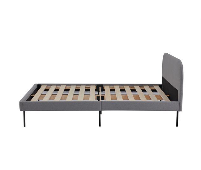 Cama casal muito confortavel nova