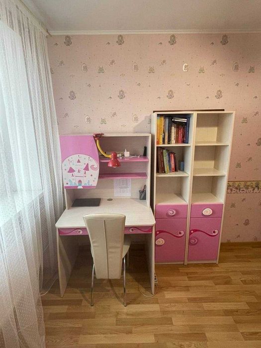 Трикімнатна квартира зайти і жити! Продаж по Є-відновленню!