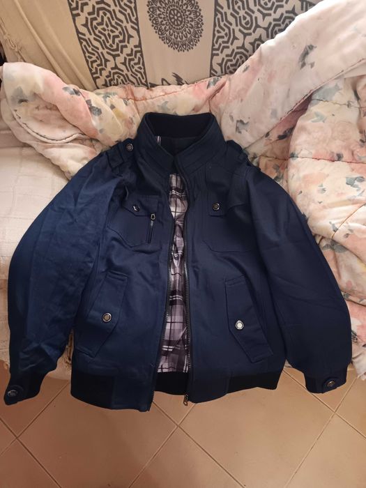 Jaqueta azul-marinho para homem