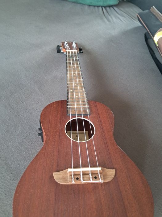 Ukulele Ortega RSU11SE + pokrowiec