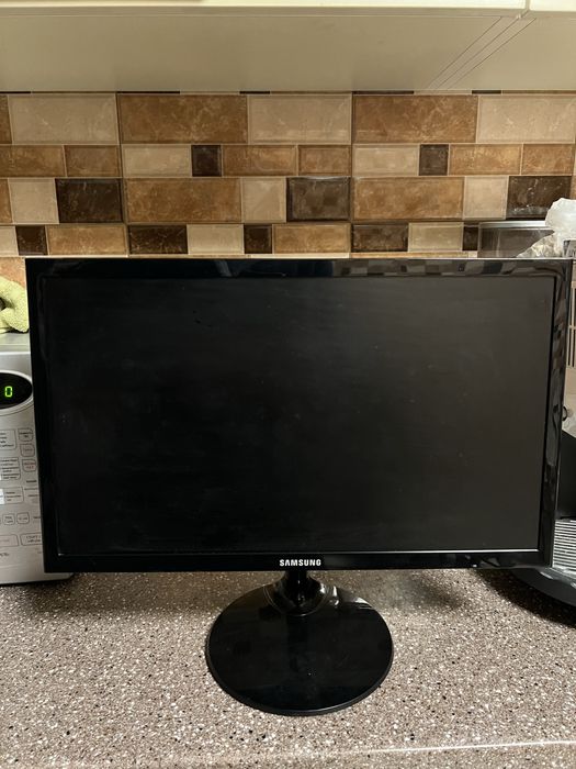 Распродажа мониторов в связи с закрытием магазина