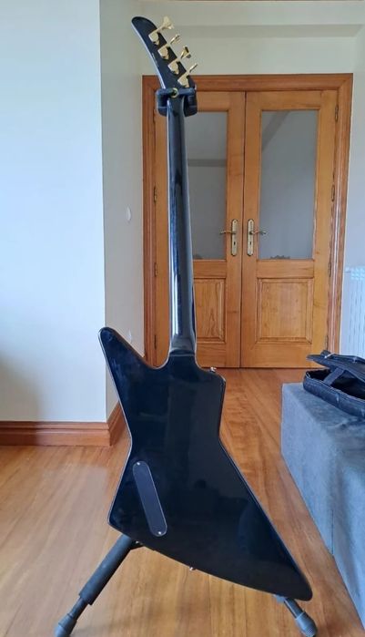 Baixo elétrico Epiphone Korina Explorer