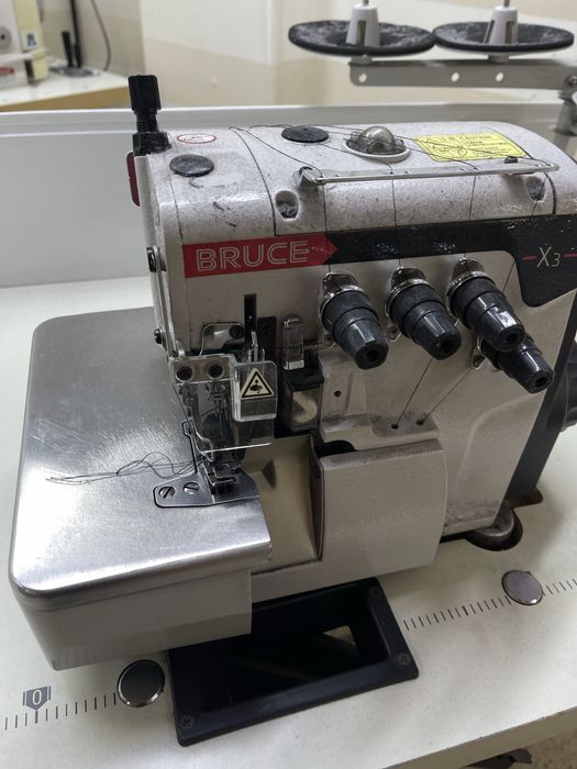 Оверлок промышленный Bruce  4 х нитка