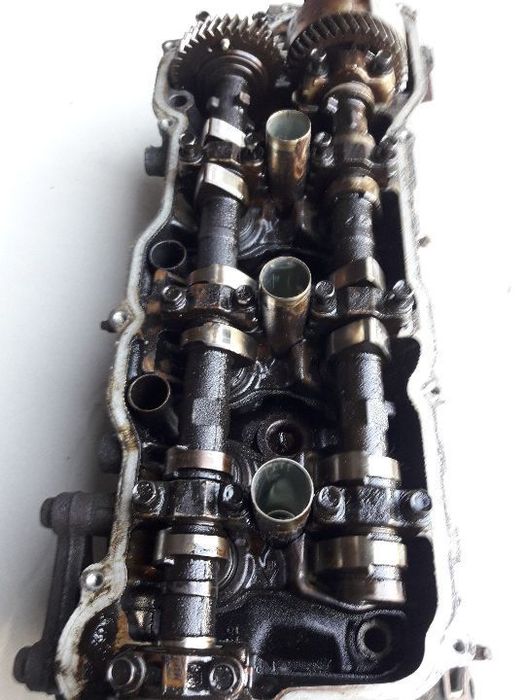 wałek,wałki głowicy toyota sienna,solara,camry, lexus  rx 330,rx 400h,3,3vvti, 2004-2009r