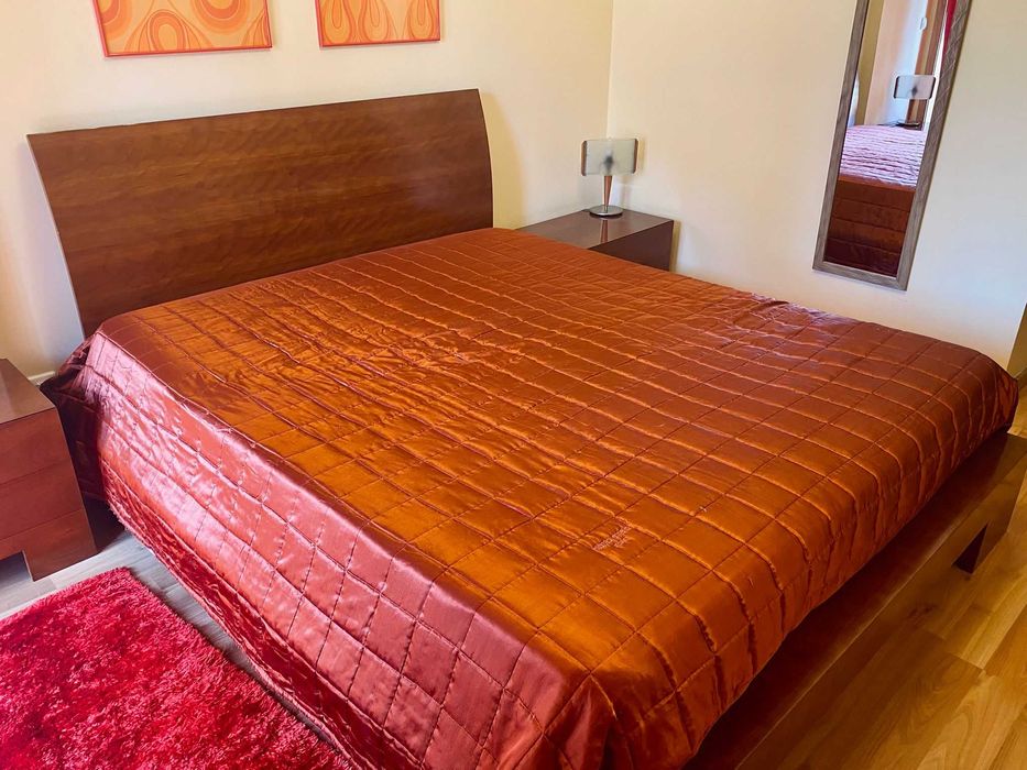 Mobília de Quarto de Casal, em cerejeira (design ANTARTE)