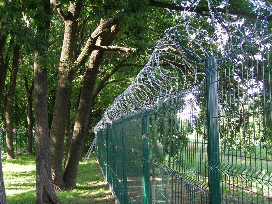 Колючий дріт ЄГОЗА 600/5/2.2