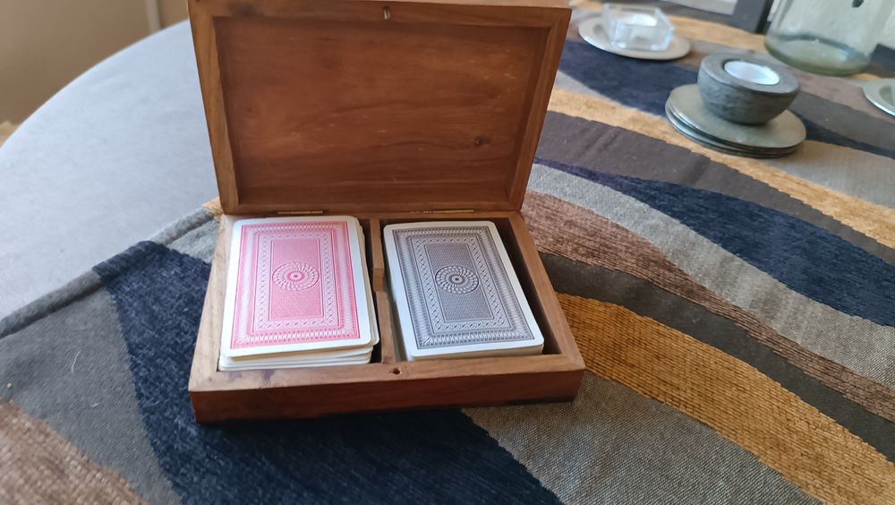 Caixa de cartas de madeira/latão